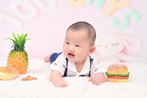 大悟宝宝在妈妈肚子里